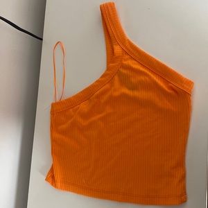 One shoulder crop top